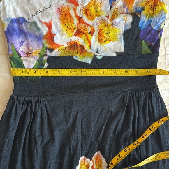 Roberto Cavalli Floral Print Dress with Black & White back colorful jersey sz 6 - Picture 6 of 15